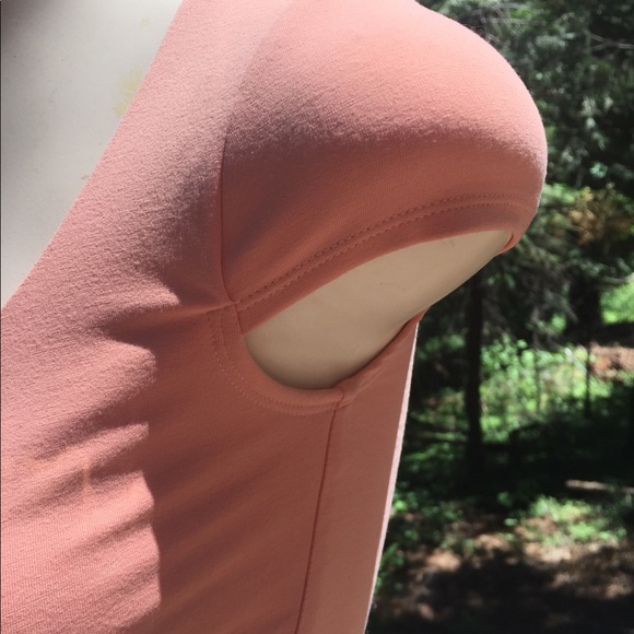 Bebe cross body cross over  crop top in pale peach rushed top, HPx3 - Picture 4 of 7